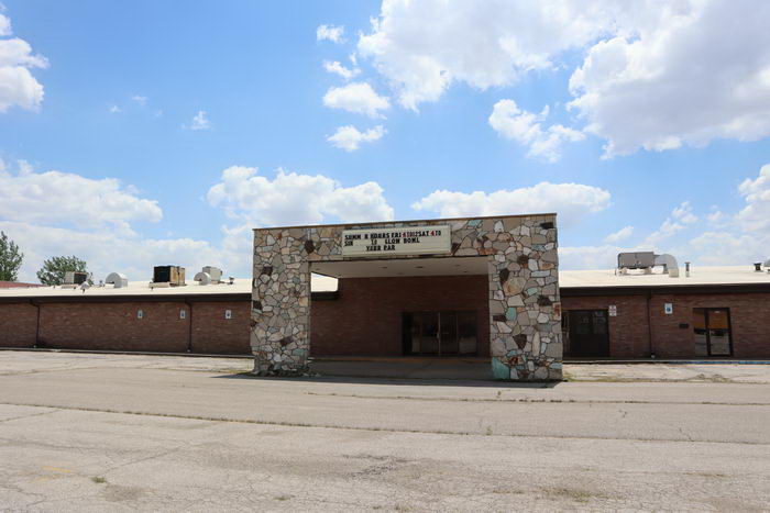 Eastland Twin Theatres - June 2021